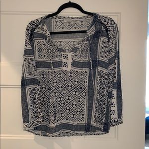 Vici blue and white 3/4 sleeve shirt!